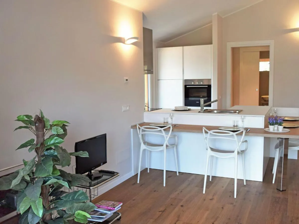 Apartment Hermitage-1 By Interhome Porto Valtravaglia 0*,