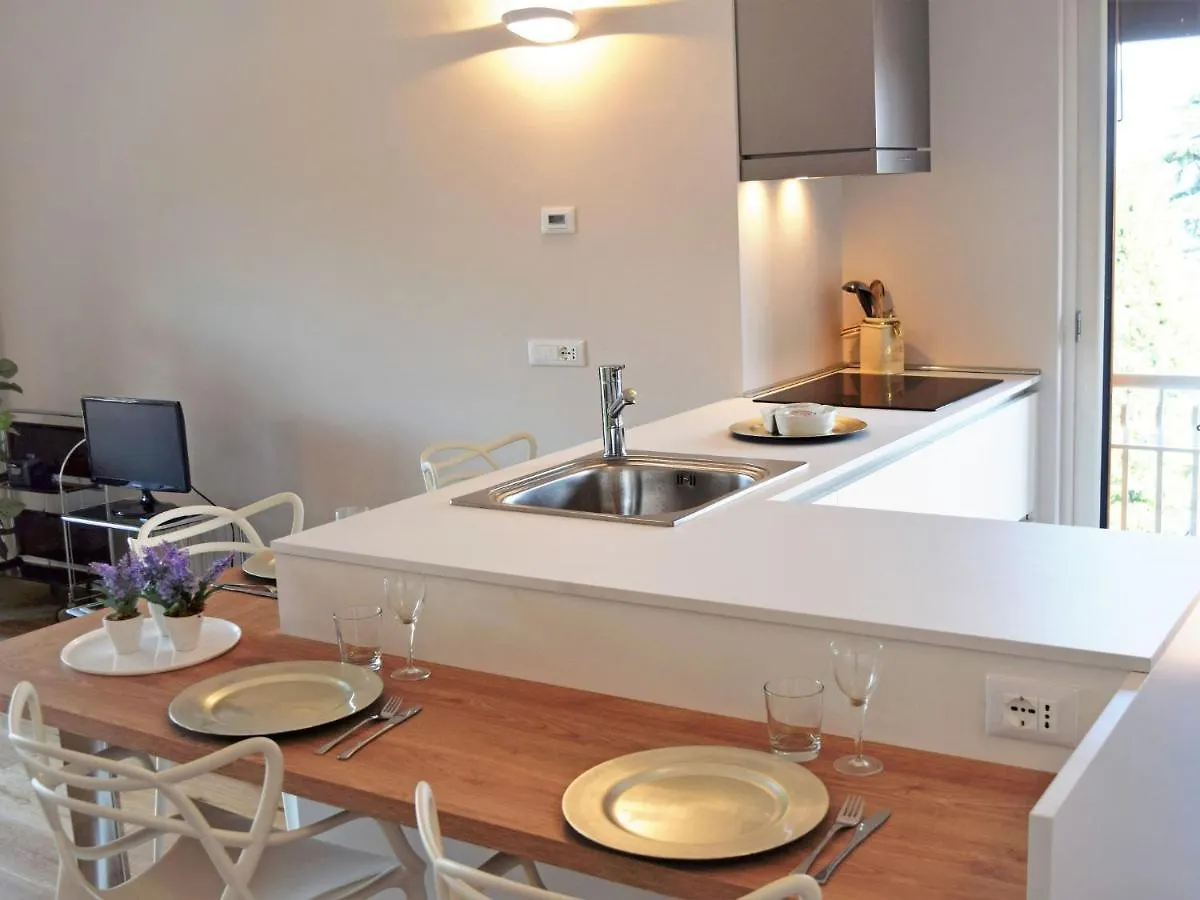 Apartment Hermitage-1 By Interhome Porto Valtravaglia Włochy