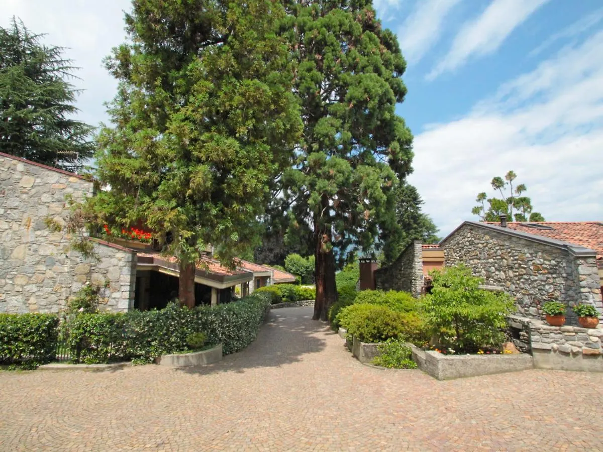 Apartment Hermitage-1 By Interhome Porto Valtravaglia Włochy