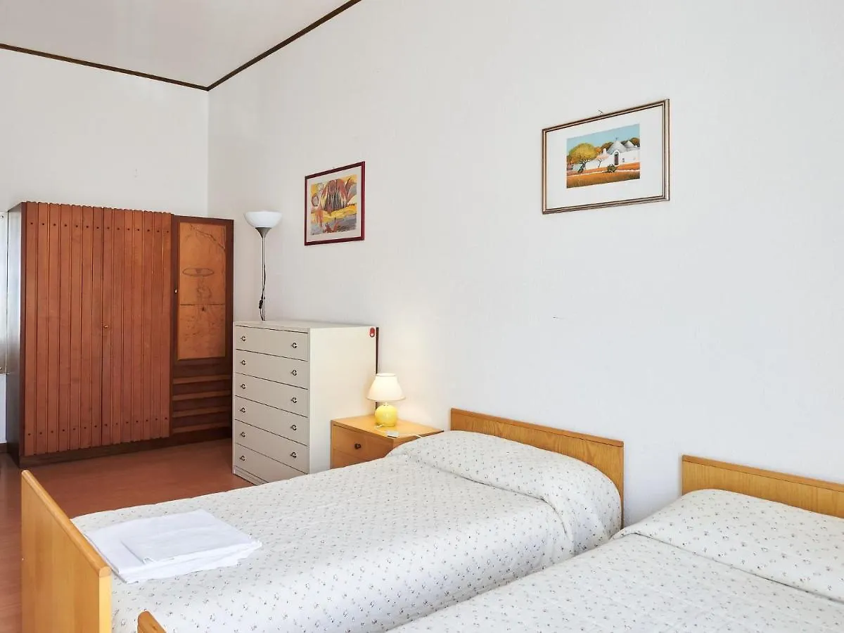 Apartment Hermitage-1 By Interhome Porto Valtravaglia Włochy
