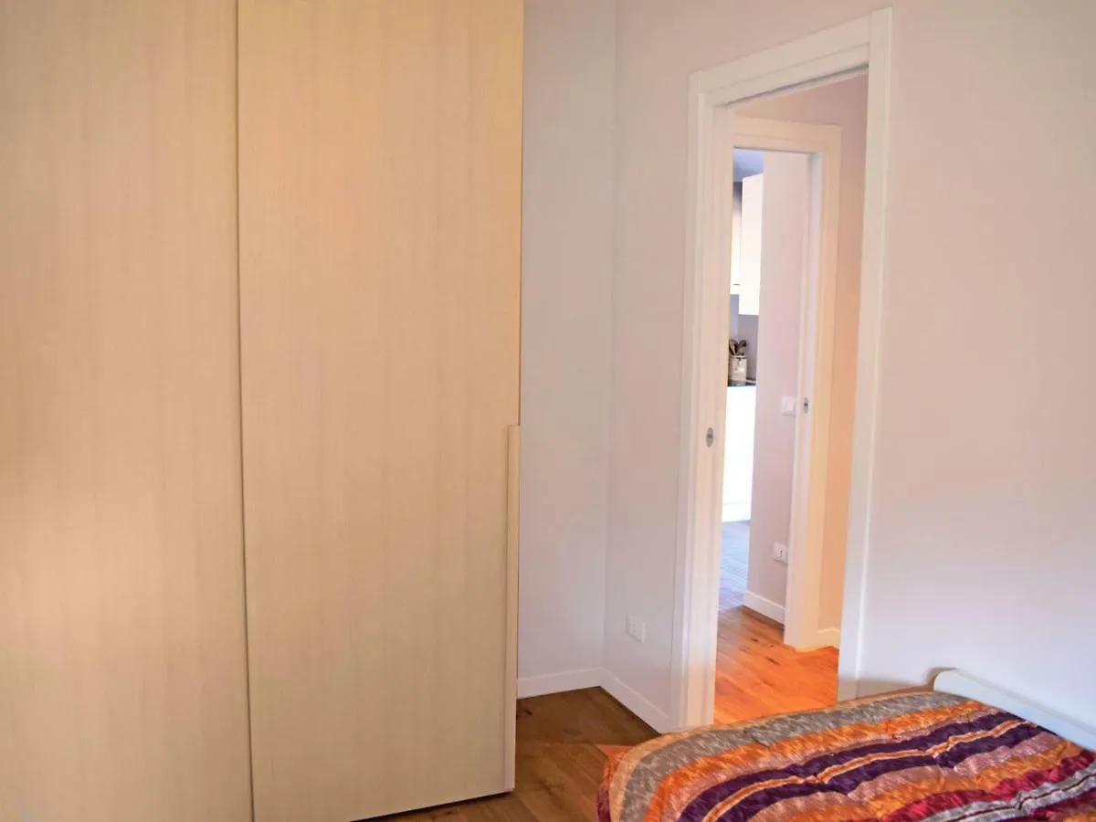 Apartment Hermitage-1 By Interhome Porto Valtravaglia Włochy